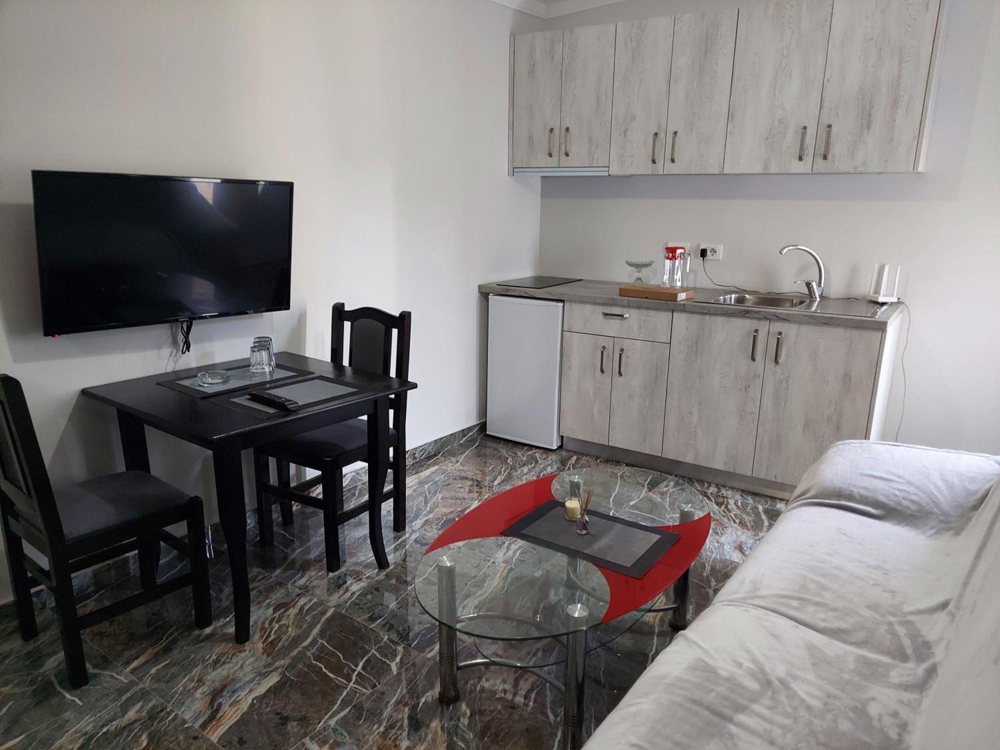 Škalngur Hotel Fama מראה חיצוני תמונה
