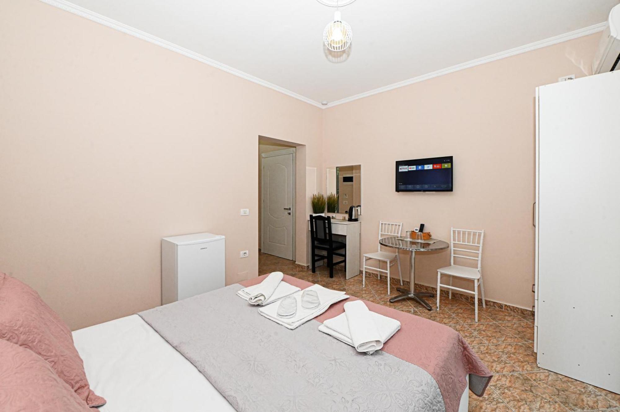 Škalngur Hotel Fama מראה חיצוני תמונה