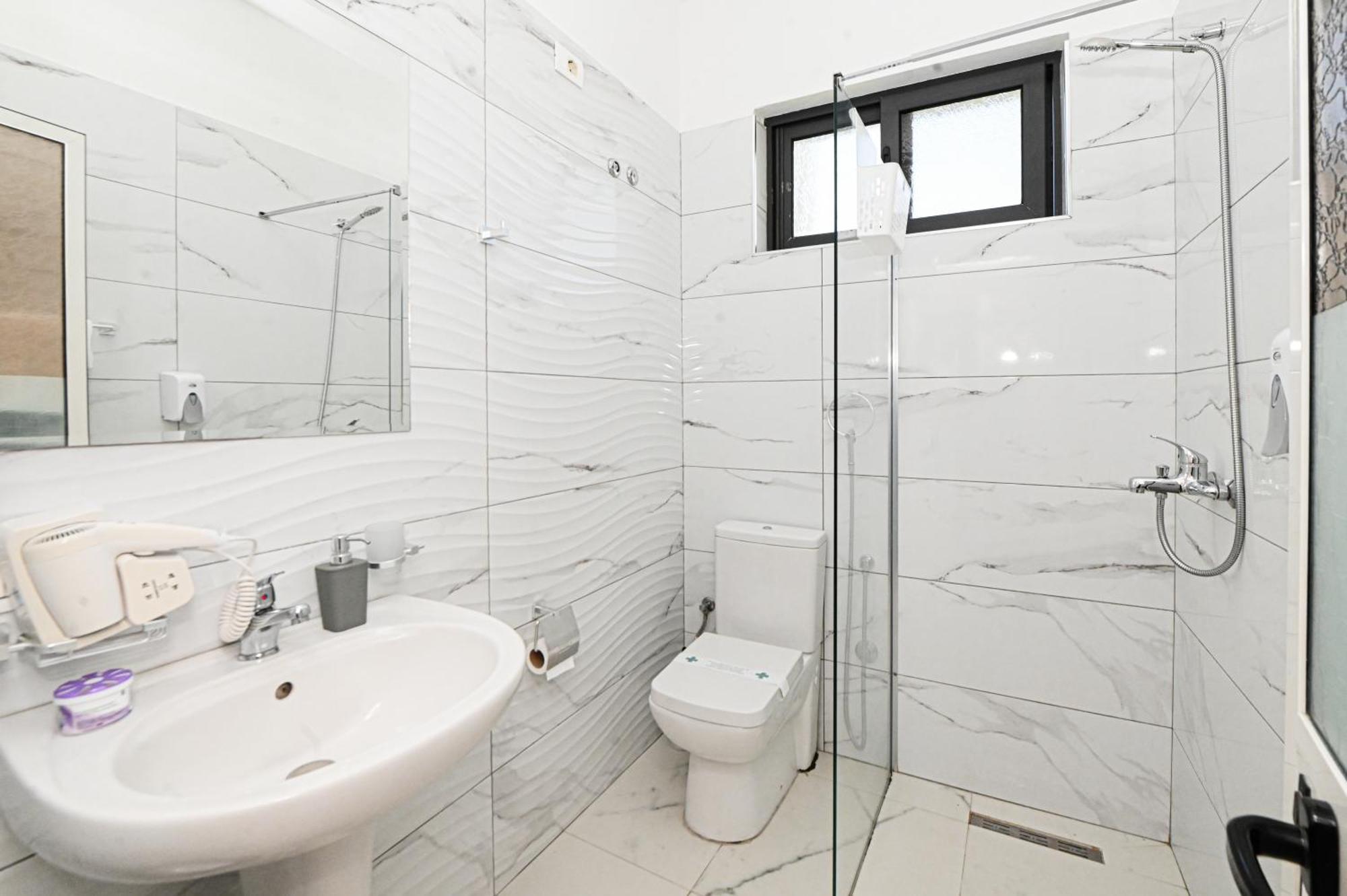 Škalngur Hotel Fama מראה חיצוני תמונה