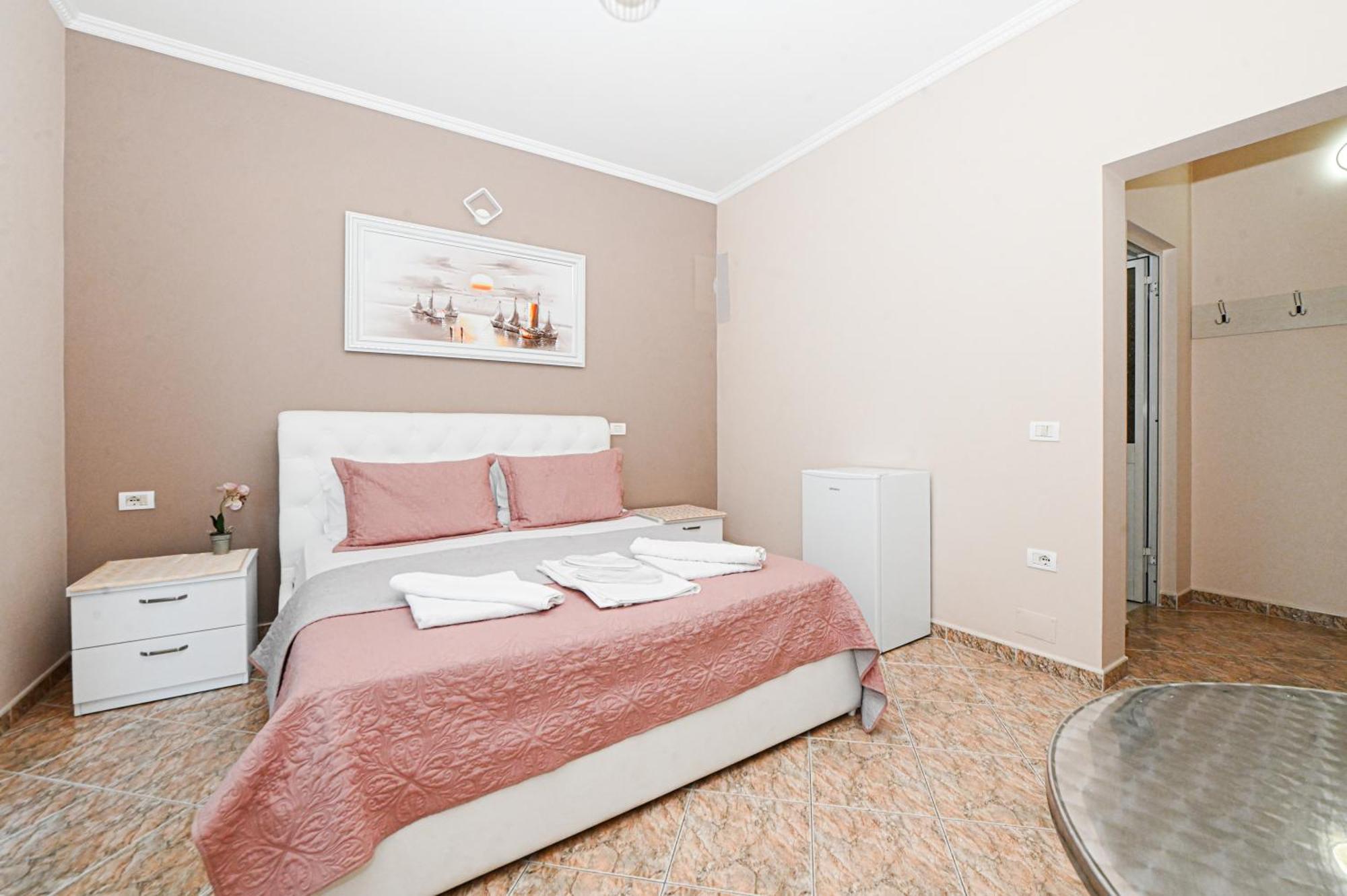 Škalngur Hotel Fama מראה חיצוני תמונה