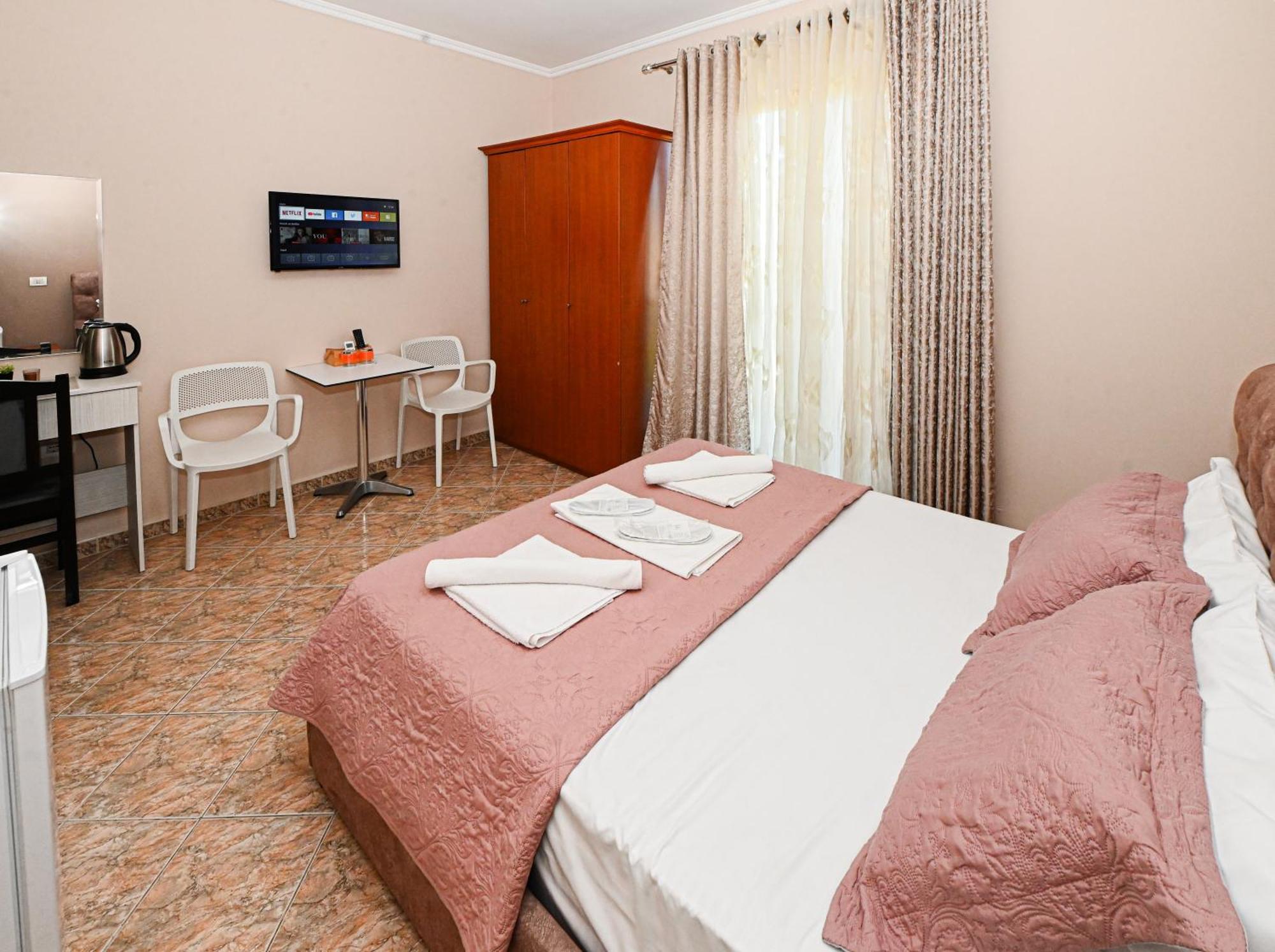 Škalngur Hotel Fama מראה חיצוני תמונה