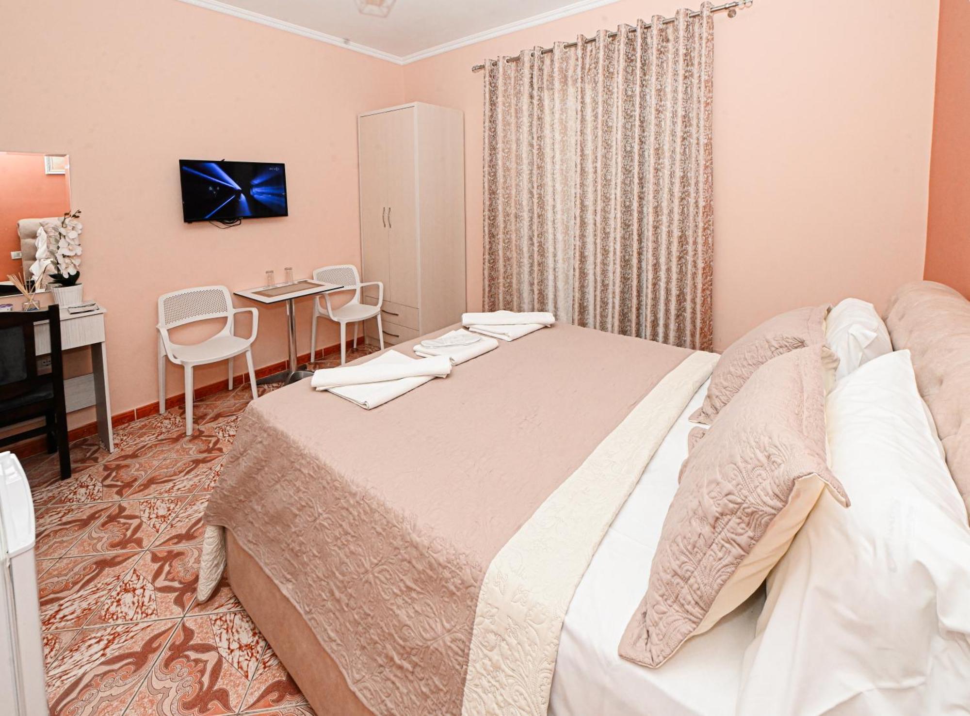 Škalngur Hotel Fama מראה חיצוני תמונה
